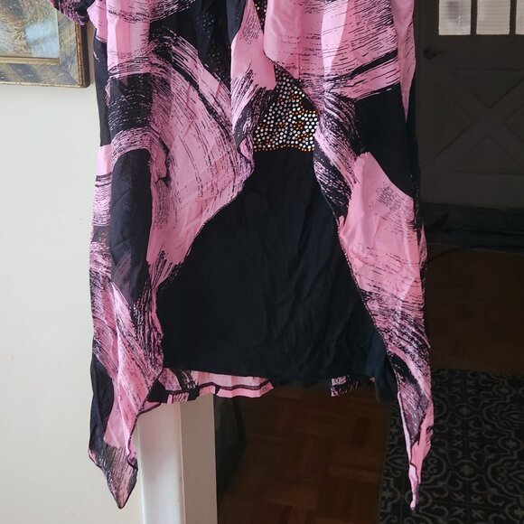 D9  Adorable Bejeweled bear tshirt attached to pink duster No tags 24" l 18 wide - Picture 5 of 5